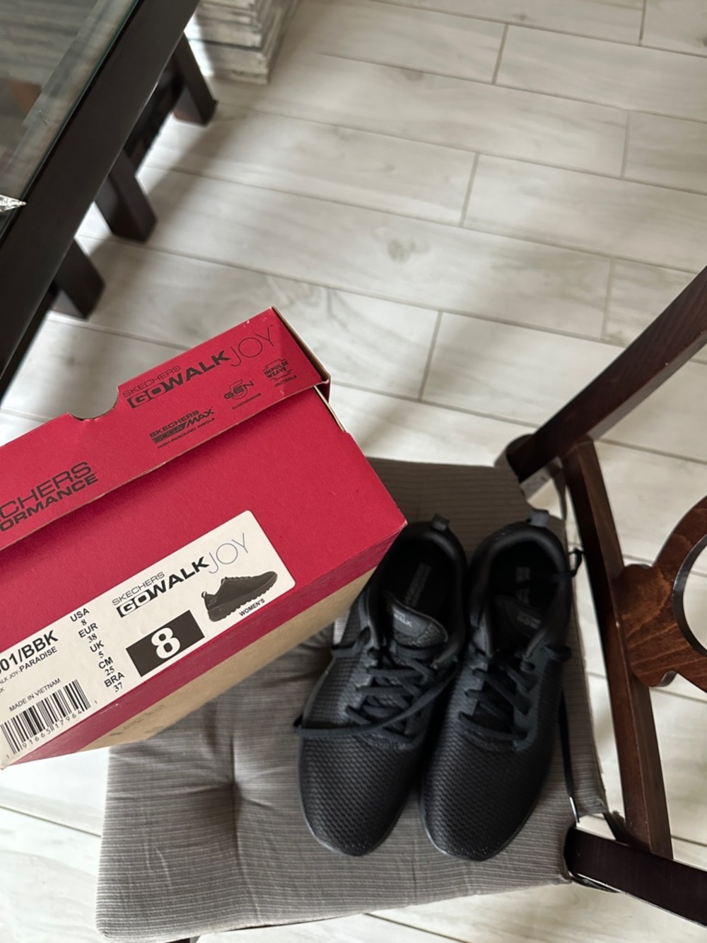 Skechers GOwalk Joy Black Mesh Walking Sneakers size 8
